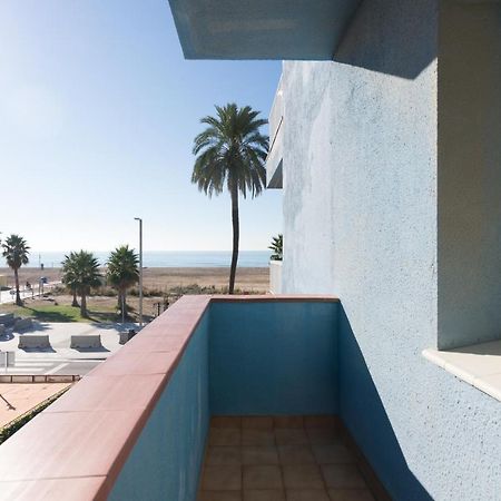Apartamento en 1era linea mar con terraza de 25m2 Castelldefels Esterno foto